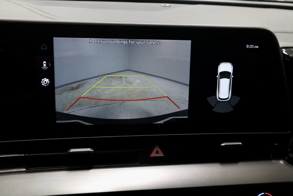 Used 2025 Kia Sportage EX FWD image 2