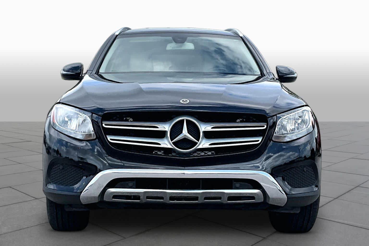 Used 2019 Mercedes-Benz GLC 300 image 4
