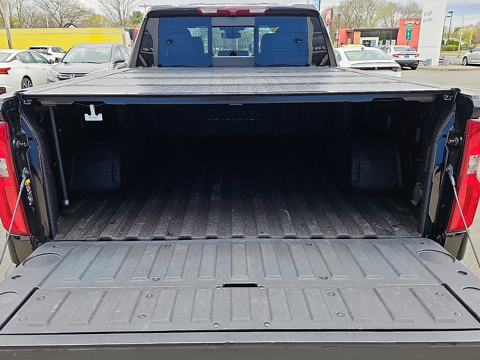 Used 2022 Chevrolet Silverado 1500 High Country w/ High Country Premium Package AWD/4WD image 33