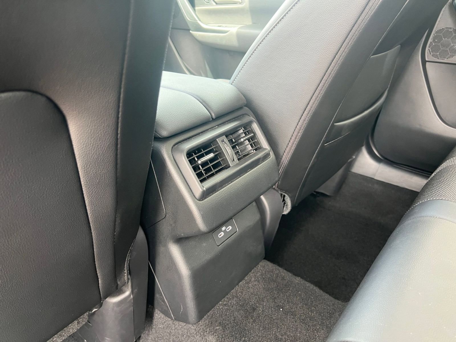 Used 2025 MAZDA CX-50 AWD 2.5 S w/ Premium Package image 24