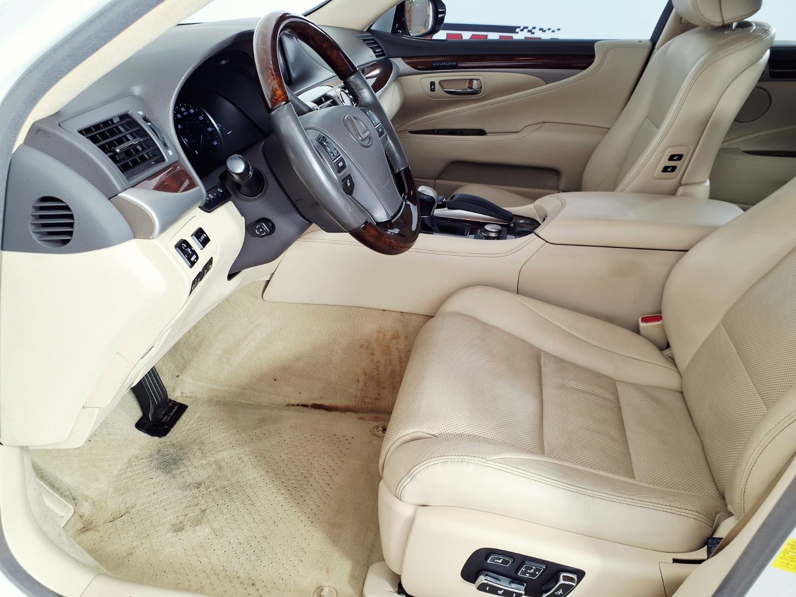 Used 2014 Lexus LS 460 L image 12