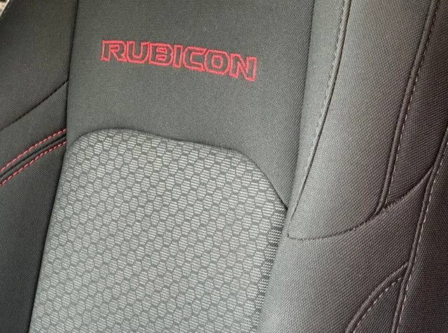Used 2021 Jeep Wrangler Unlimited Rubicon AWD/4WD image 36