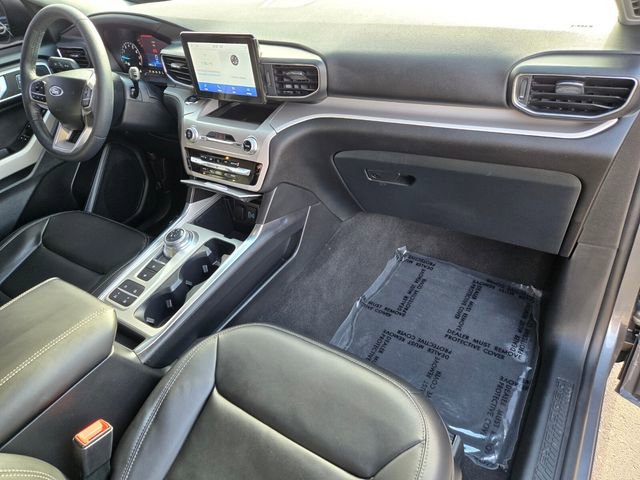 Used 2023 Ford Explorer XLT w/ Equipment Group 202A image 22