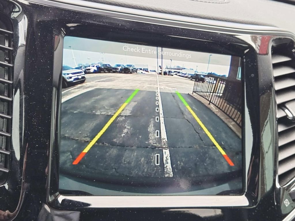 Used 2019 Jeep Cherokee Limited w/ Luxury Group image 13