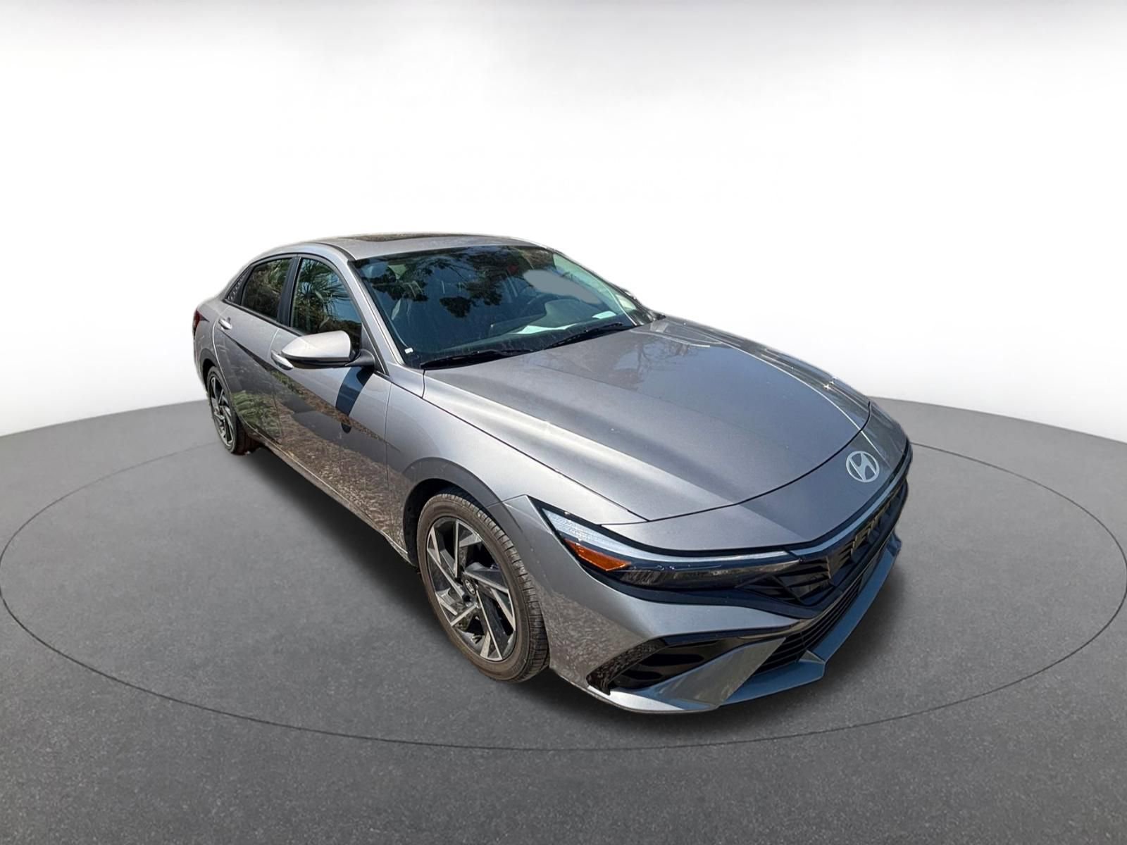 Used 2025 Hyundai Elantra Limited video 2