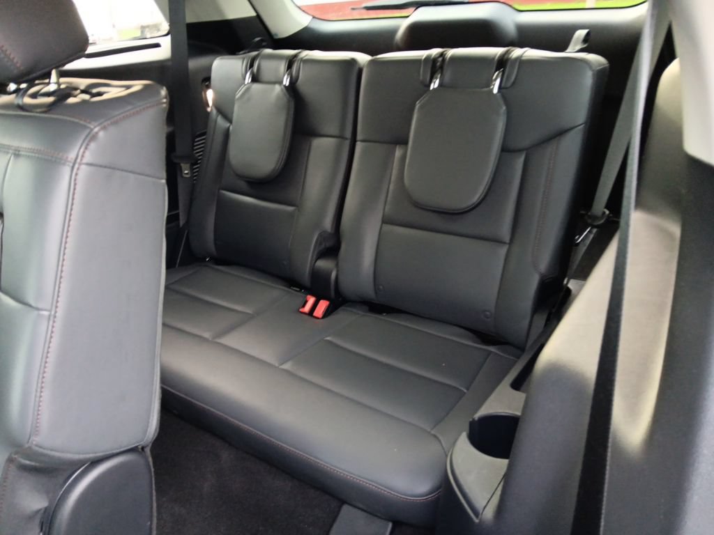 Used 2025 Ford Explorer Active w/ Active Comfort Package AWD/4WD image 29