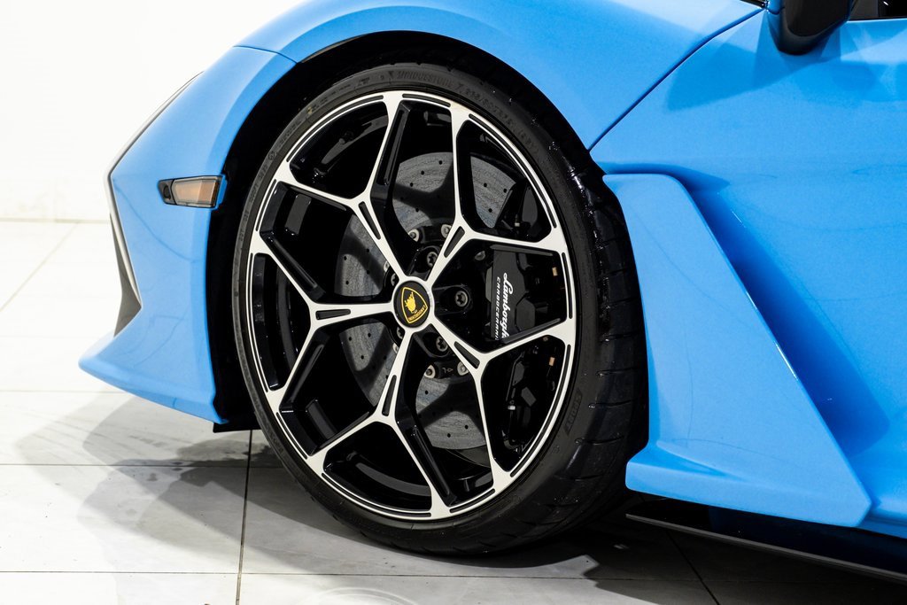 Used 2024 Lamborghini Revuelto image 55