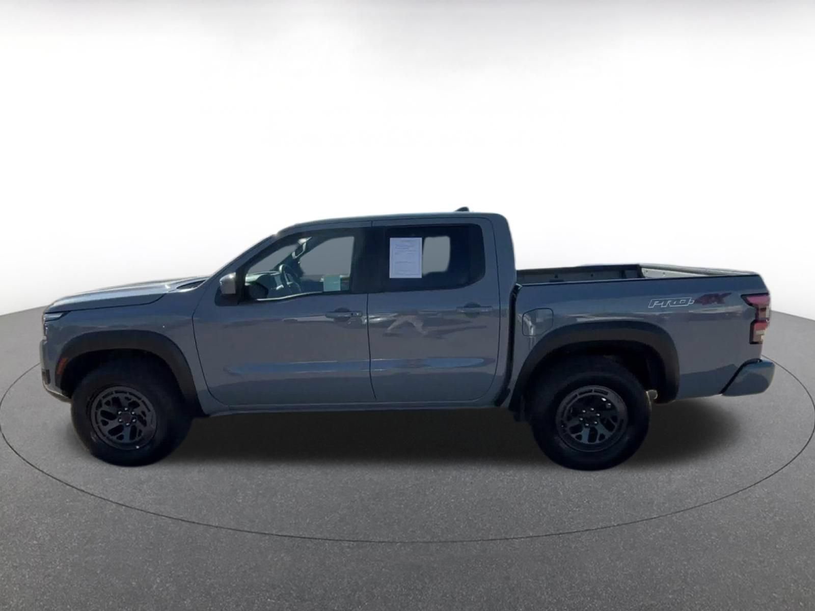 Used 2026 Nissan Frontier PRO-4X AWD/4WD image 8