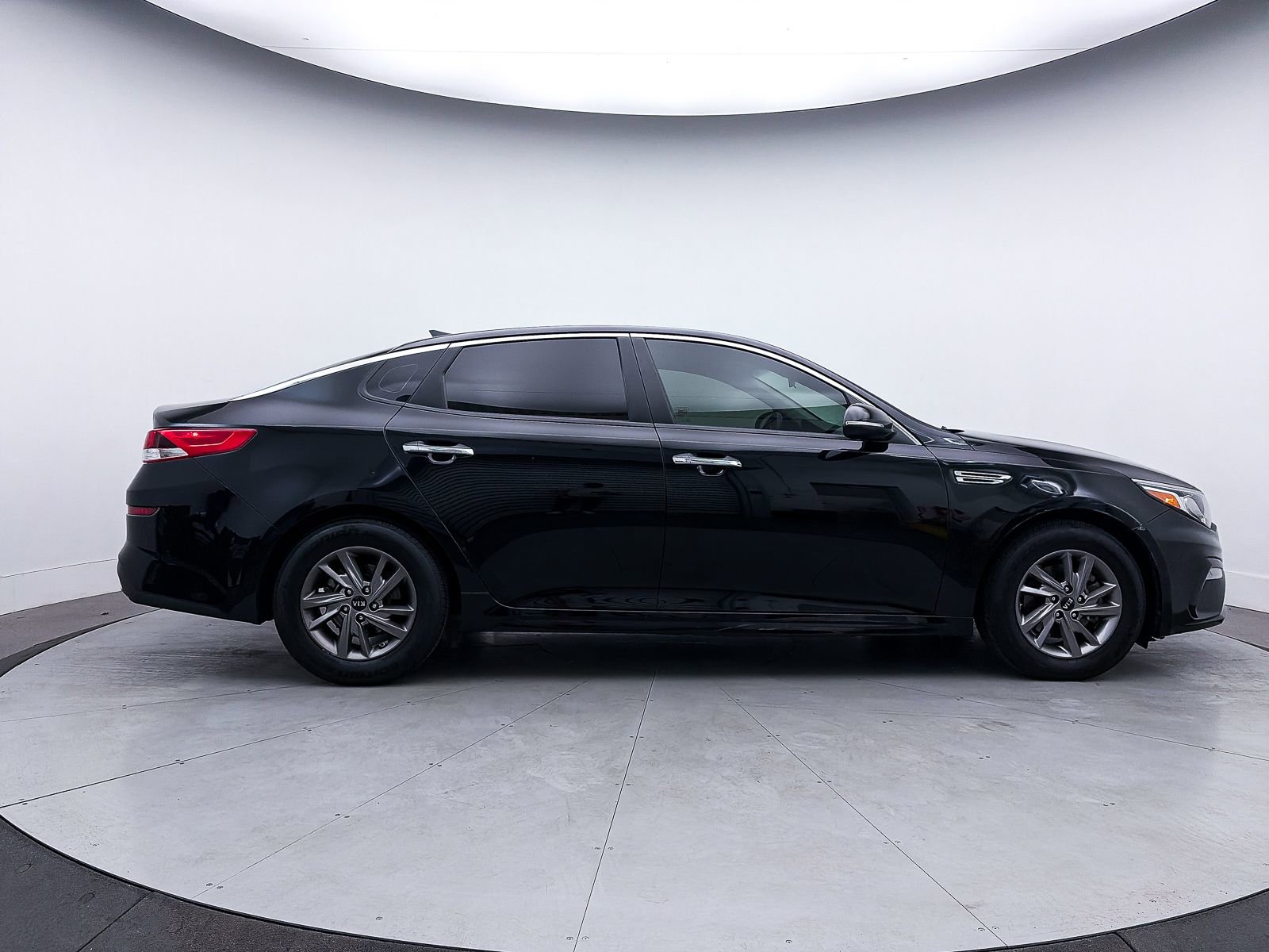 Used 2019 Kia Optima LX image 37