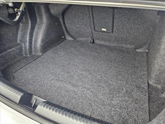 Used 2012 Volkswagen Jetta SE image 3