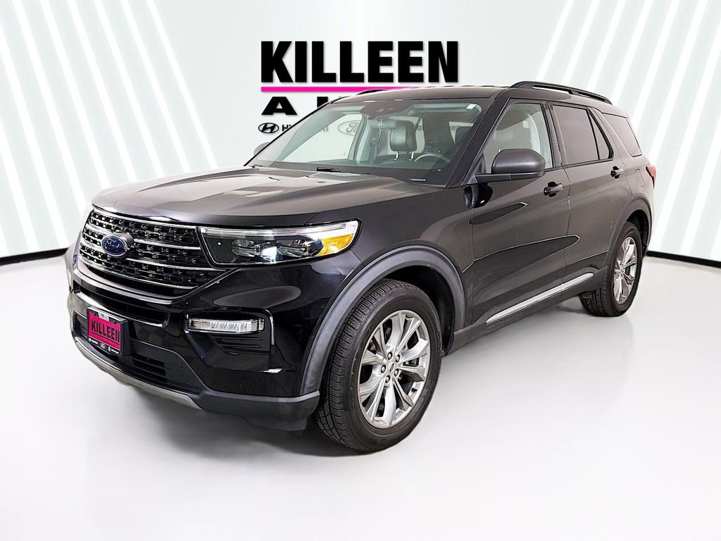 Used 2021 Ford Explorer XLT w/ Equipment Group 202A image 3