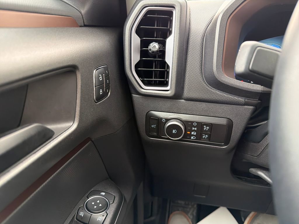 Used 2025 Ford Bronco Sport Outer Banks w/ Outer Banks Tech Package+ image 41