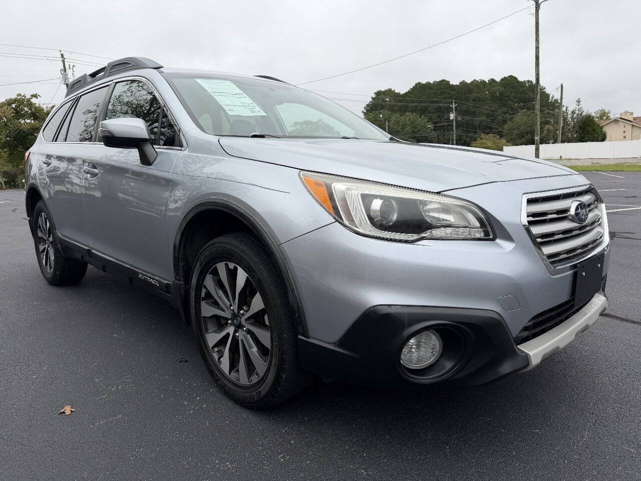 Used 2015 Subaru Outback 2.5i Limited AWD/4WD image 4