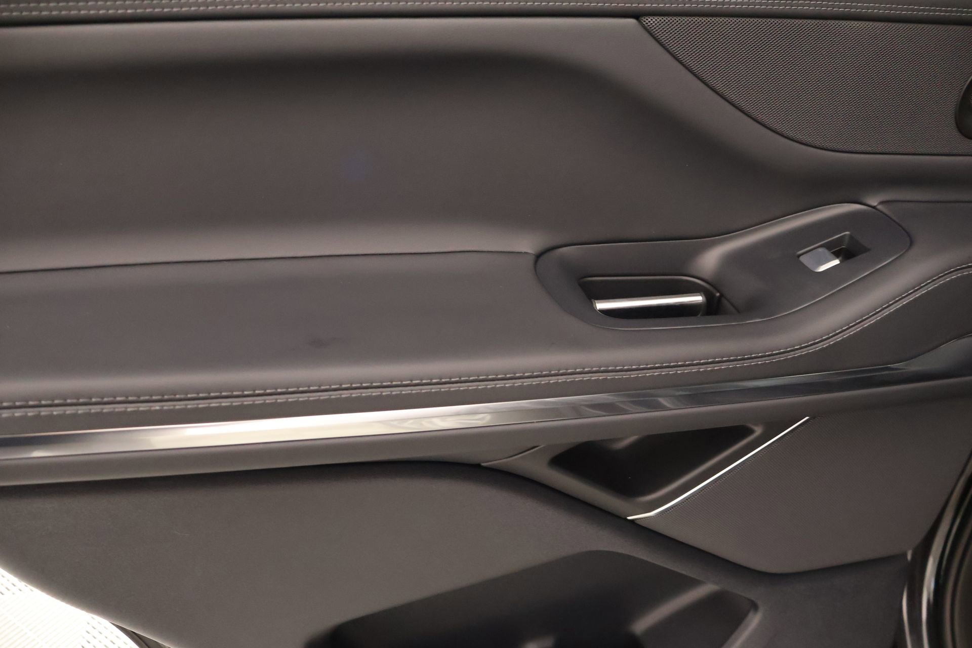 New 2026 Lincoln Navigator Premiere image 17