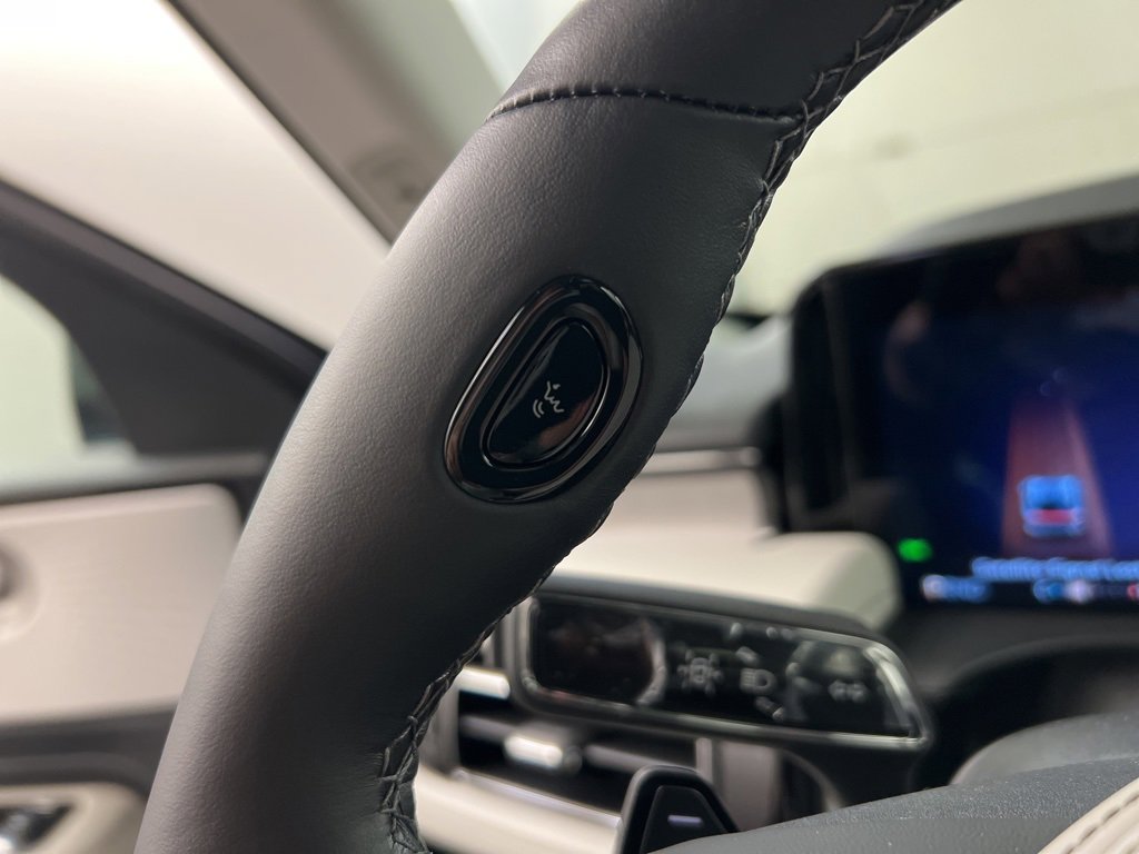 Used 2025 Lincoln Aviator Reserve w/ Equipment Group 201A image 19