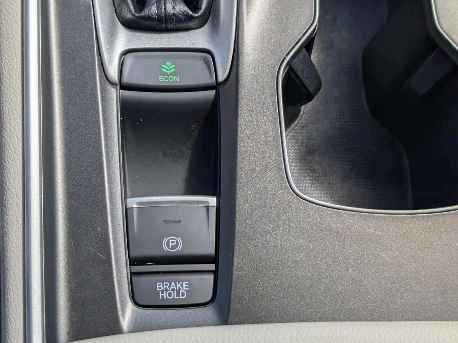 Certified 2018 Honda Accord EX-L image 24