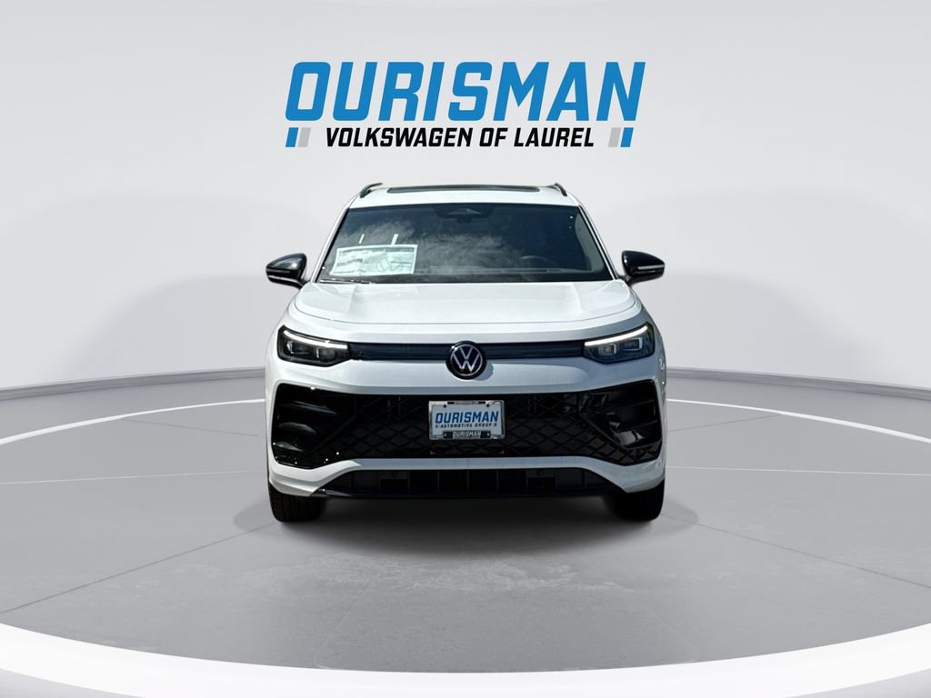 New 2026 Volkswagen Tiguan SE R-Line AWD/4WD image 3