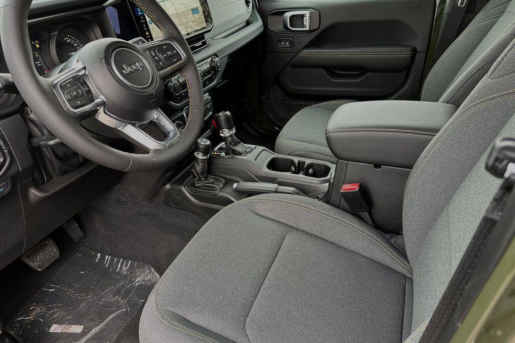 New 2024 Jeep Wrangler Unlimited Sahara AWD/4WD image 7