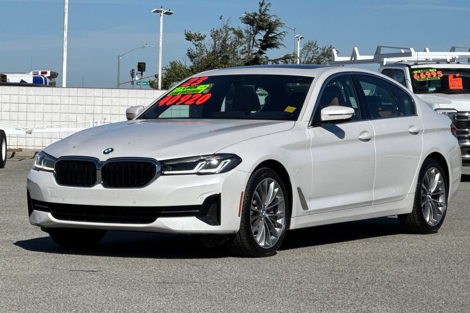Used 2023 BMW 530i w/ Convenience Package RWD image 8