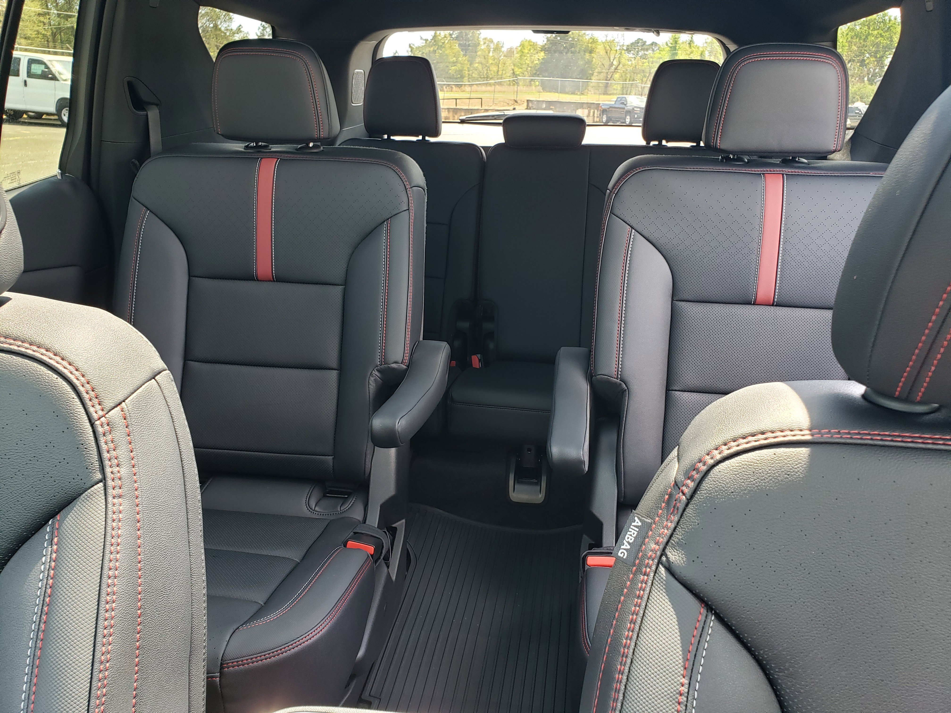 New 2026 Chevrolet Traverse RS image 32