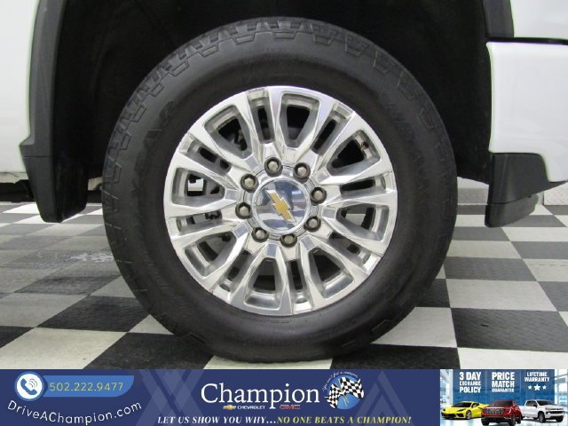 Used 2022 Chevrolet Silverado 3500 High Country w/ Safety Package II AWD/4WD image 3
