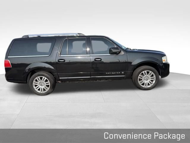 Used 2011 Lincoln Navigator L 2WD w/ 101A Rapid Spec Order Code image 16