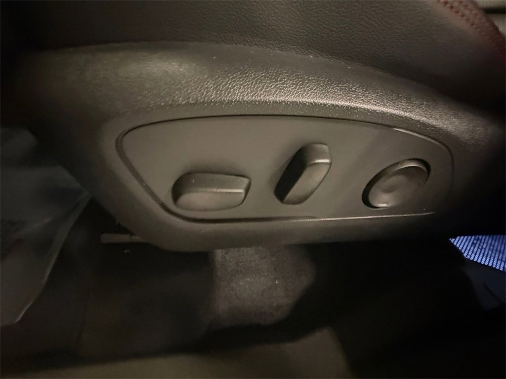 Certified 2025 Chevrolet Traverse RS w/ LPO, Floor Liner Package image 13