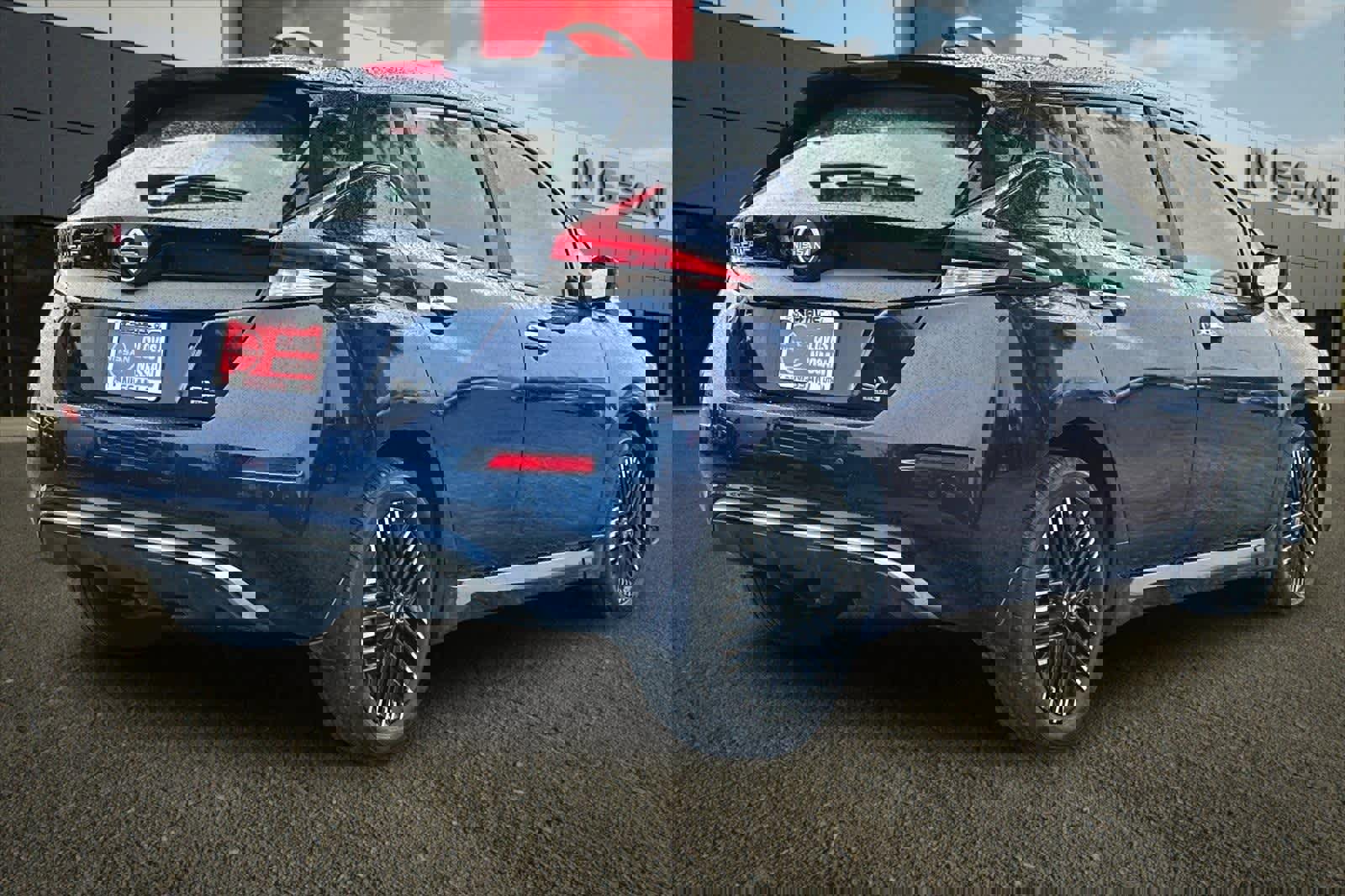 Certified 2024 Nissan Leaf SV Plus image 3