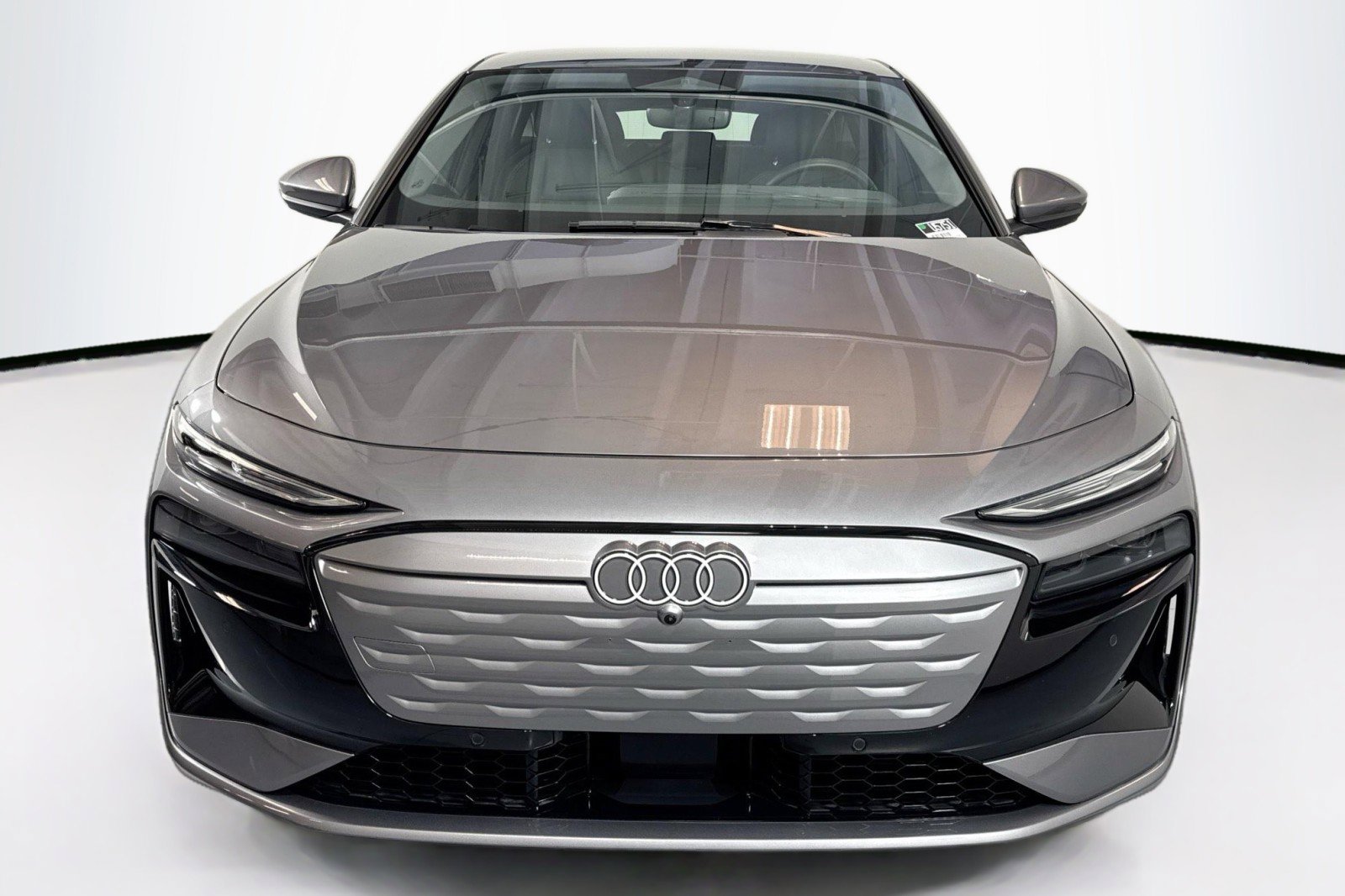 Used 2025 Audi A6 e-tron Premium w/ Ultra Package AWD/4WD image 2