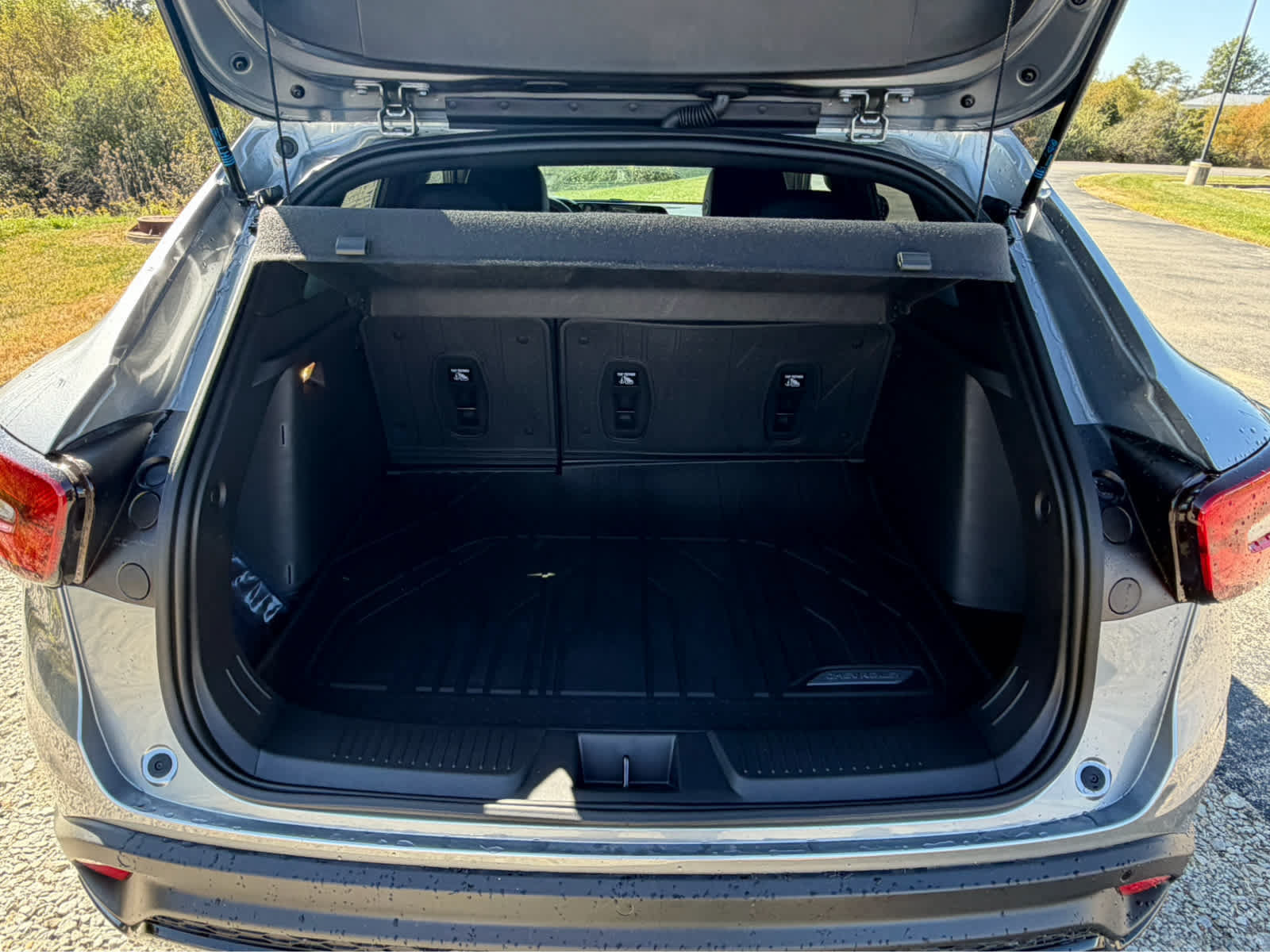 New 2026 Chevrolet Trax RS w/ Sunroof Package FWD image 17