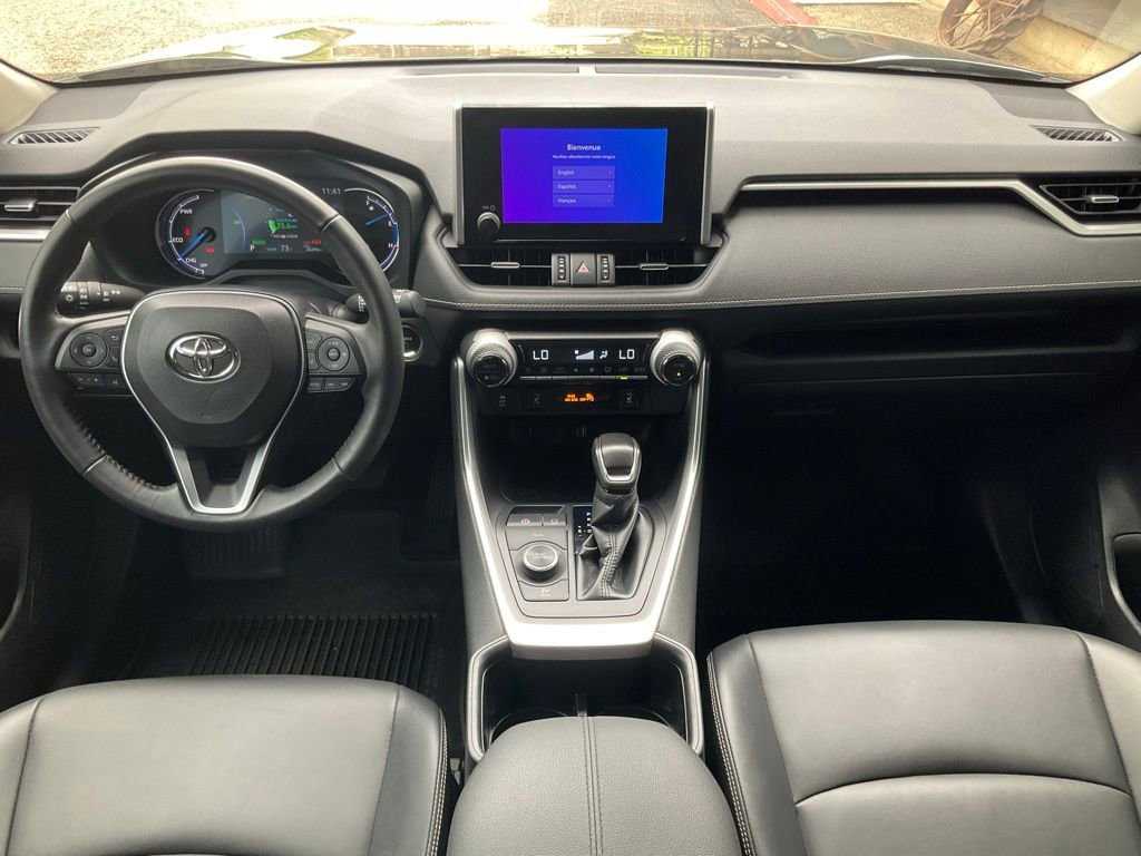 Used 2024 Toyota RAV4 XLE Premium image 33