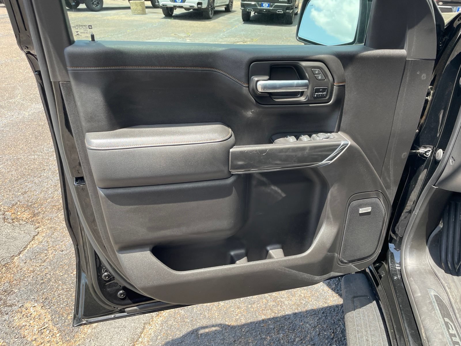 Used 2021 GMC Sierra 1500 AT4 w/ AT4 Premium Package AWD/4WD image 18