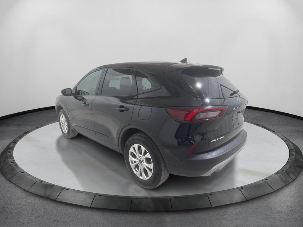 Used 2025 Ford Escape Active AWD/4WD image 8