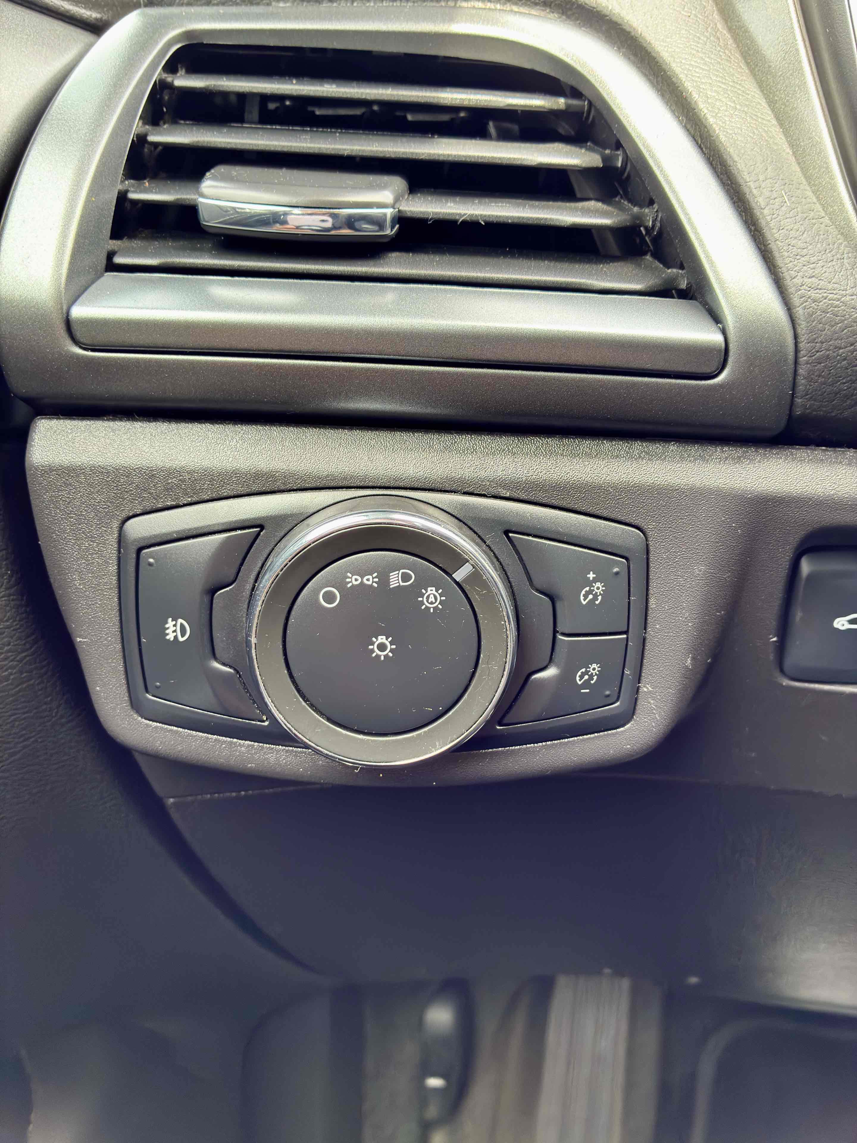 Used 2015 Ford Fusion Energi Titanium image 25