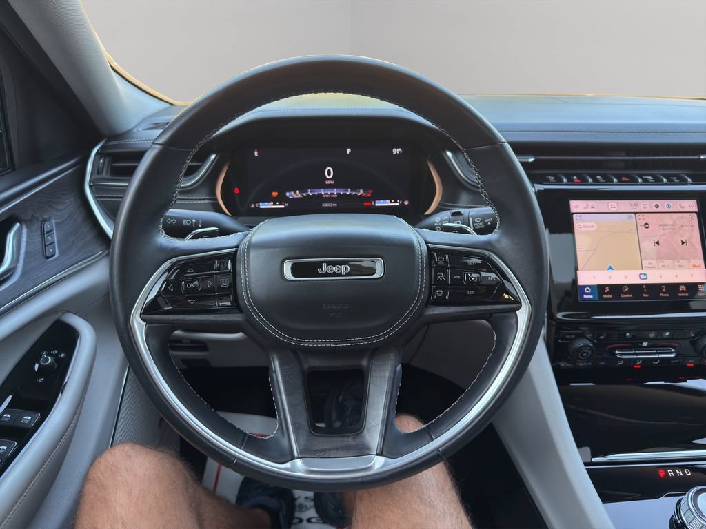 Used 2022 Jeep Grand Cherokee Overland RWD image 24