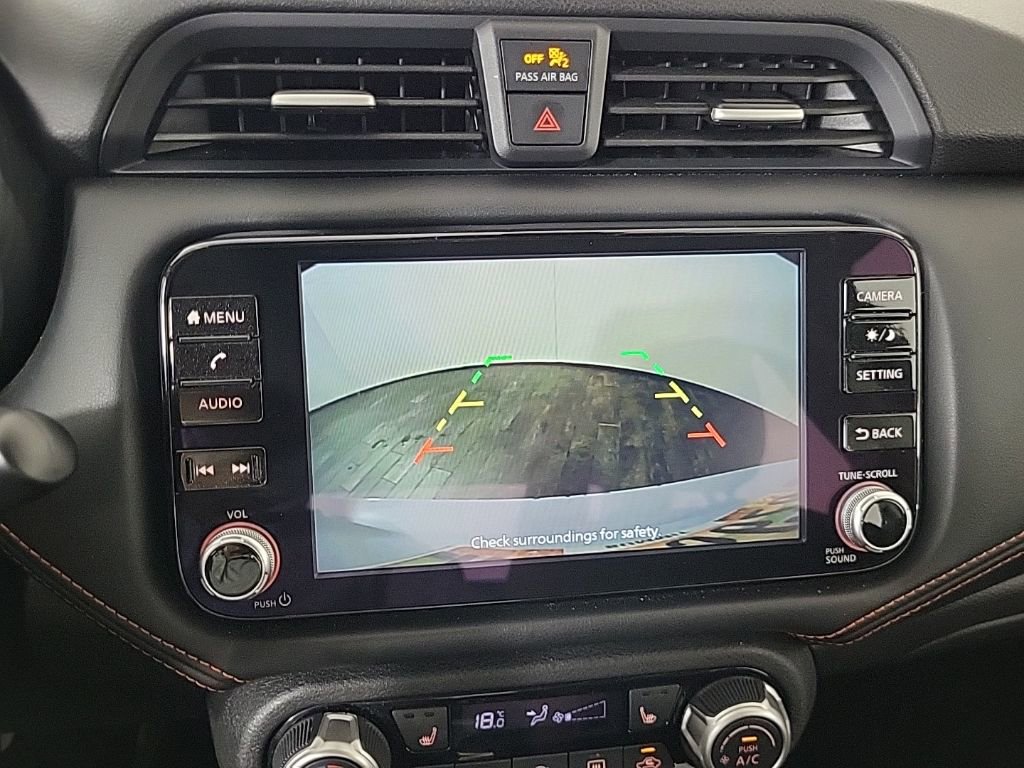 Used 2024 Nissan Versa SR image 16