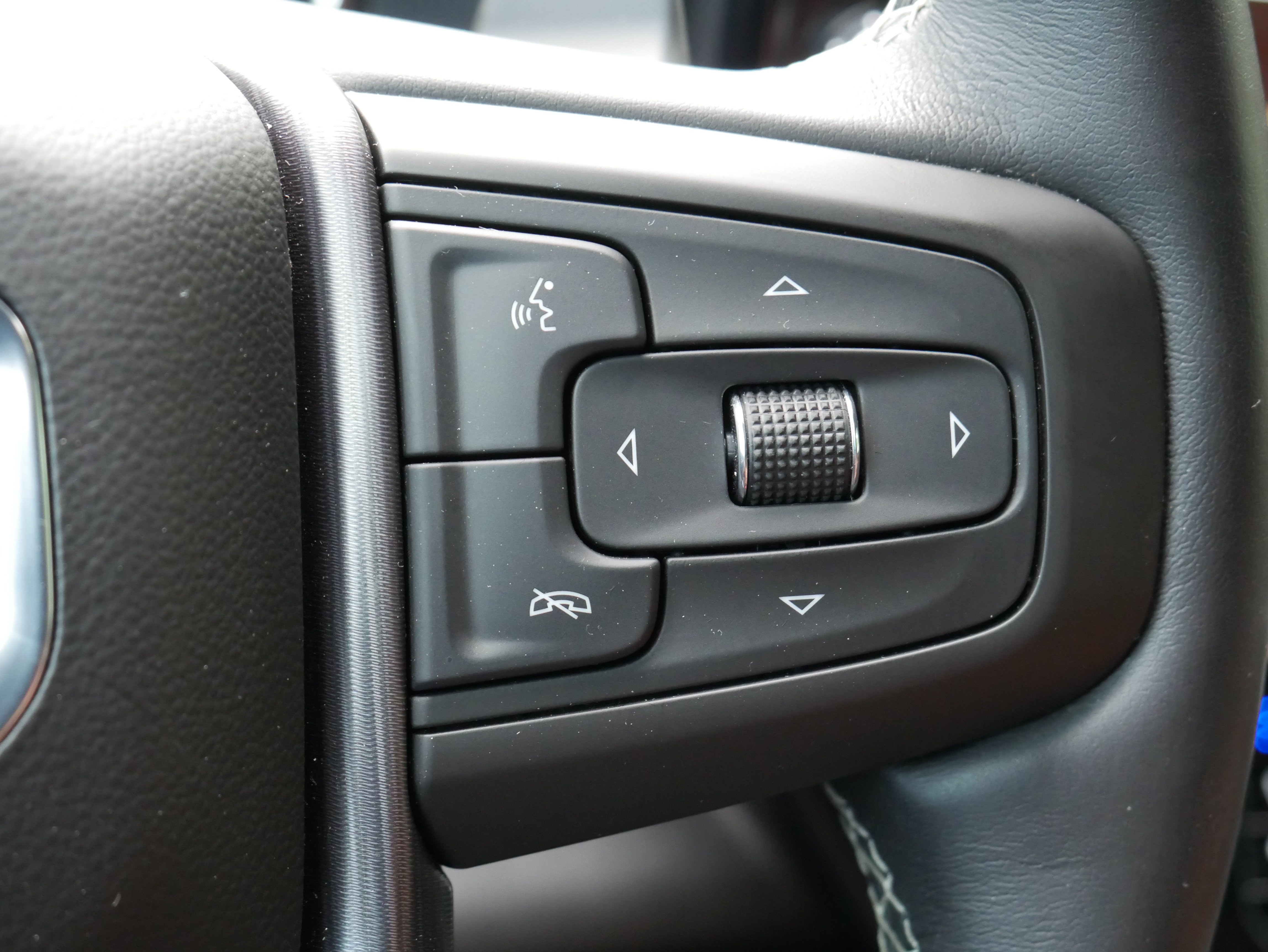 Certified 2023 GMC Sierra 1500 Denali Ultimate AWD/4WD image 29
