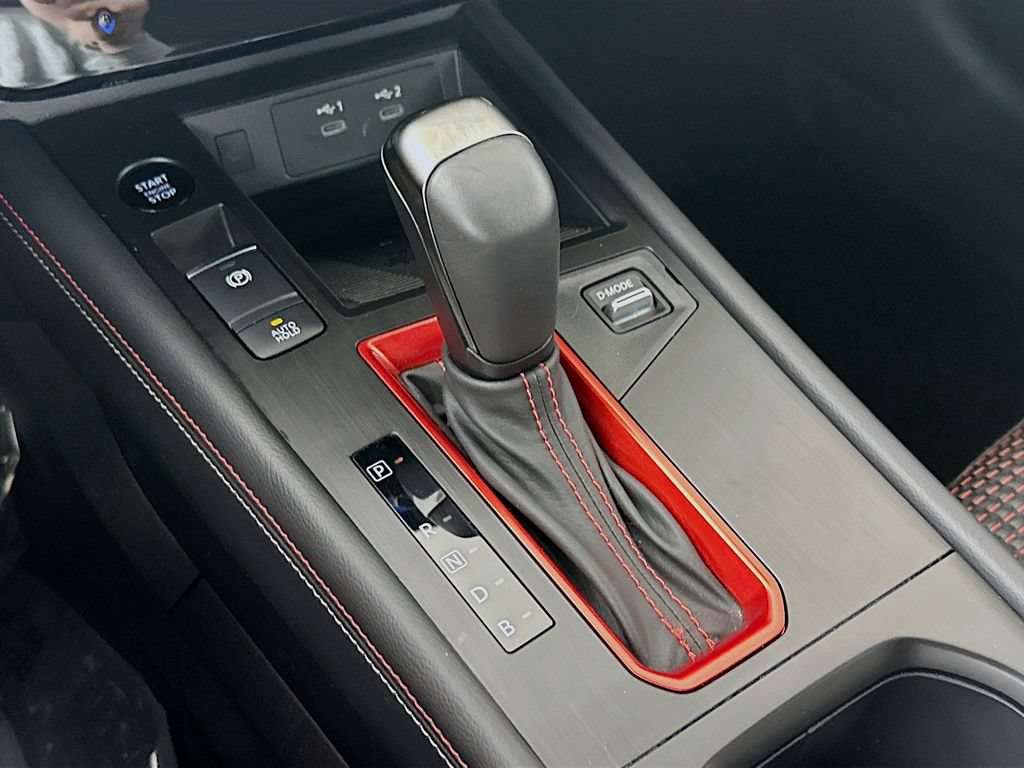 Certified 2025 Nissan Kicks SR FWD image 23