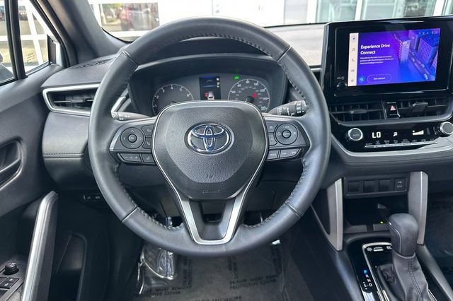 Used 2024 Toyota Corolla Cross AWD Hybrid image 16