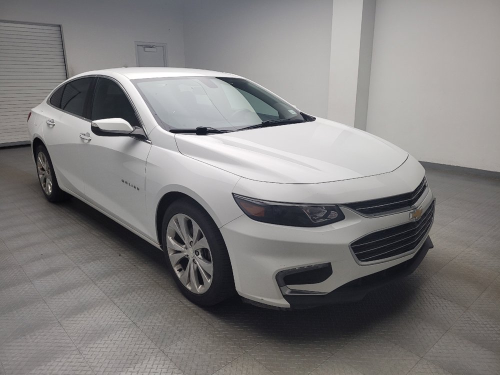 Used 2017 Chevrolet Malibu Premier FWD image 13