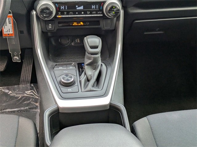 Used 2025 Toyota RAV4 LE image 20