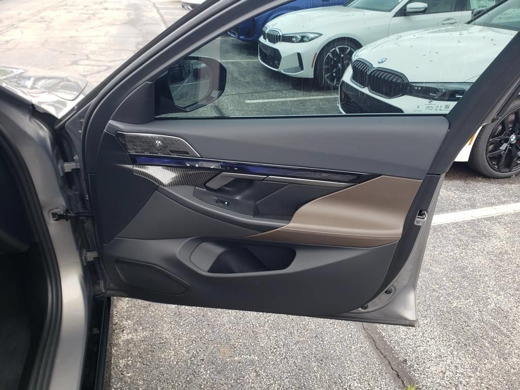 Certified 2024 BMW i5 M60 w/ Premium Package AWD/4WD image 18