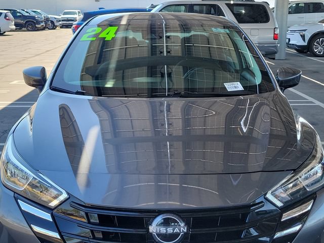 Used 2024 Nissan Versa SV FWD image 29