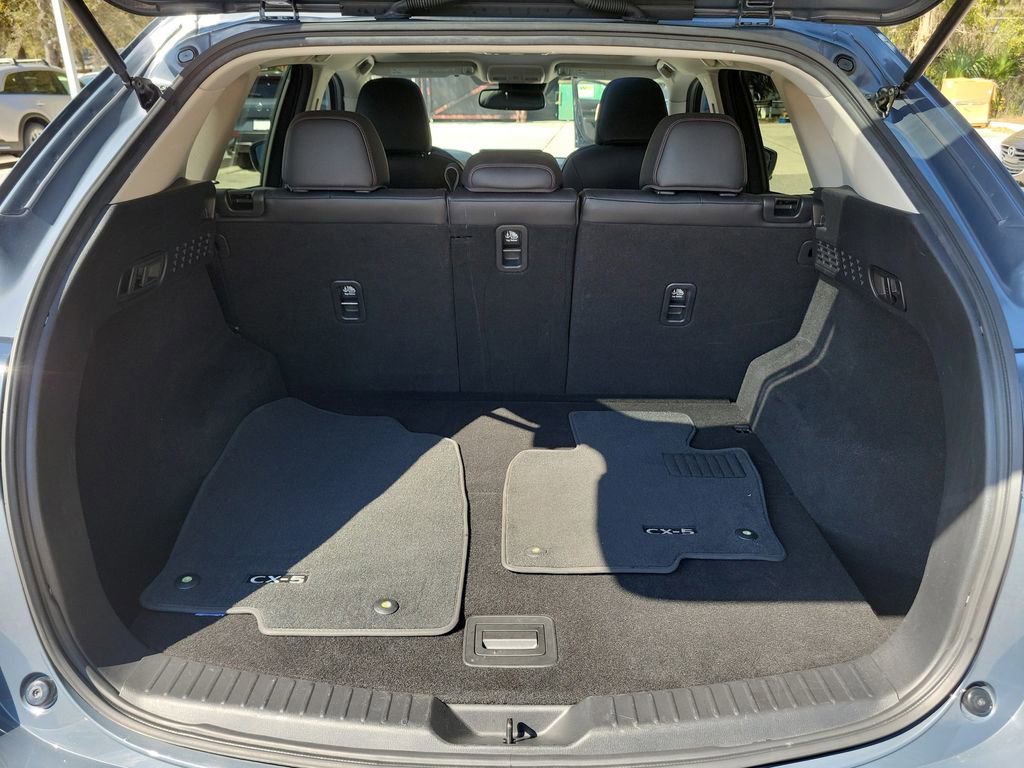 Certified 2023 MAZDA CX-5 Carbon Edition image 8