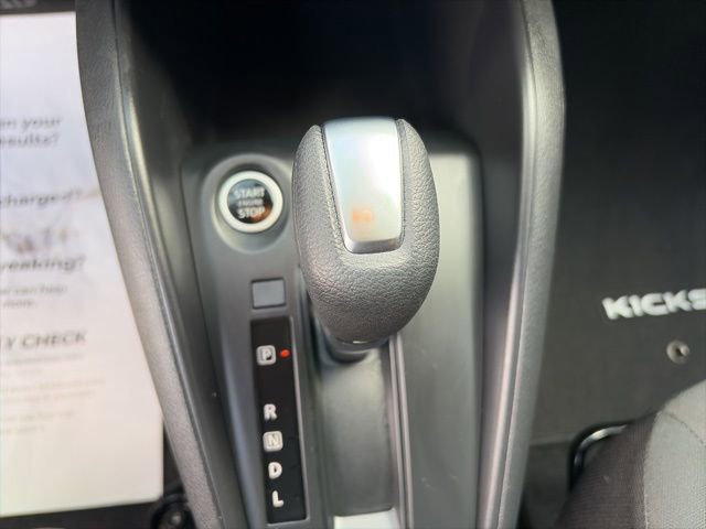 Certified 2025 Nissan Kicks Play S image 18