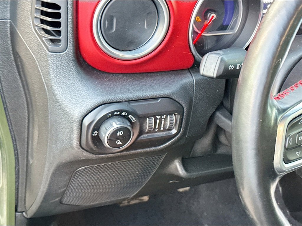 Used 2021 Jeep Gladiator Rubicon image 11