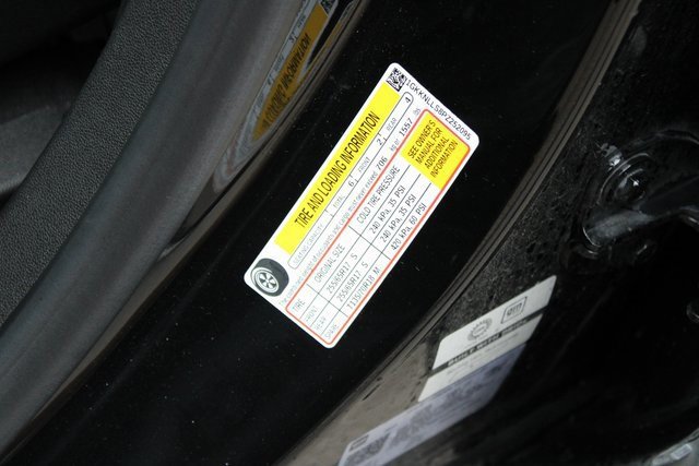 Used 2023 GMC Acadia AT4 w/ Technology Package image 34