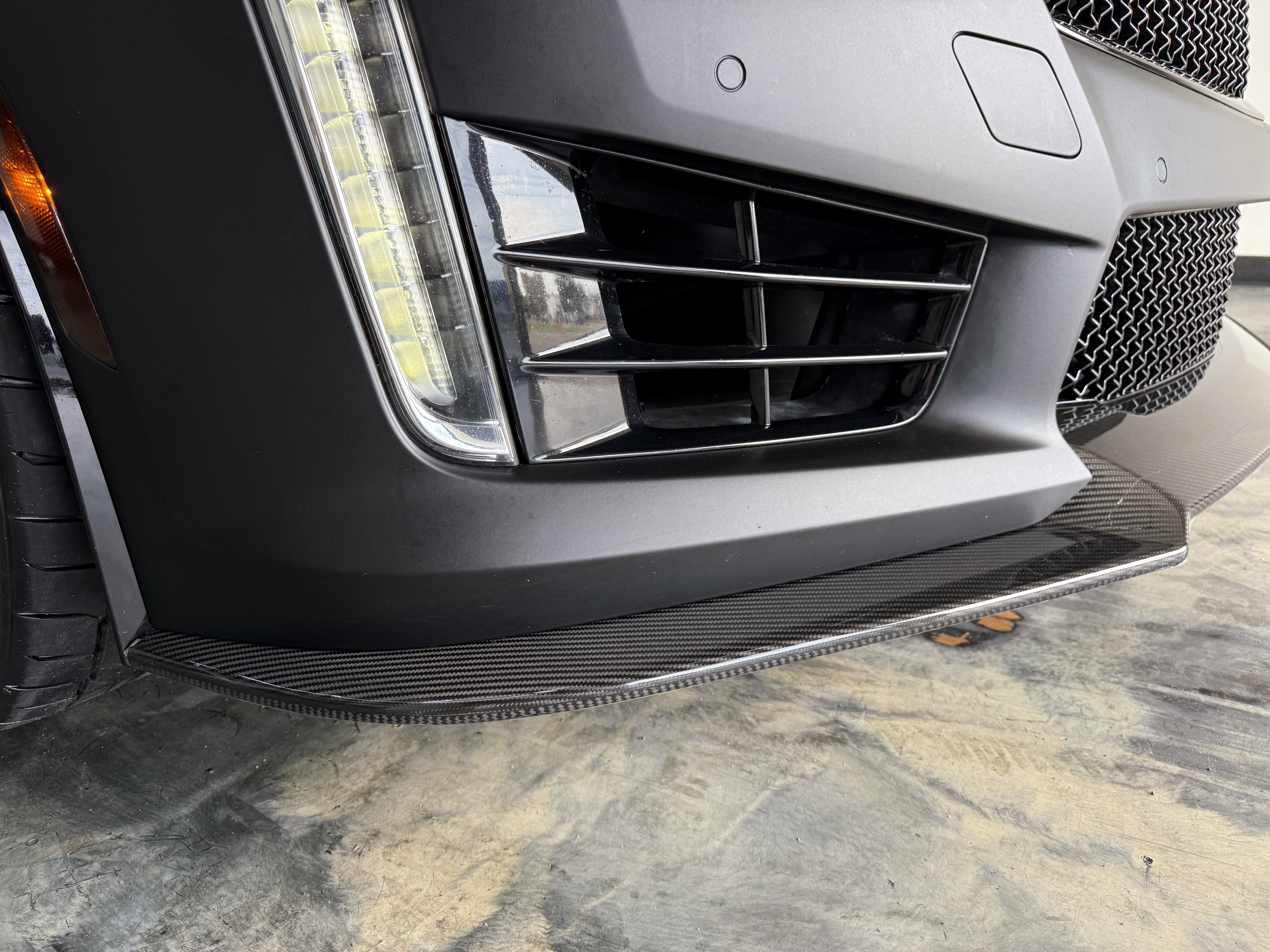 Used 2017 Cadillac CTS V w/ Carbon Fiber Package RWD image 56