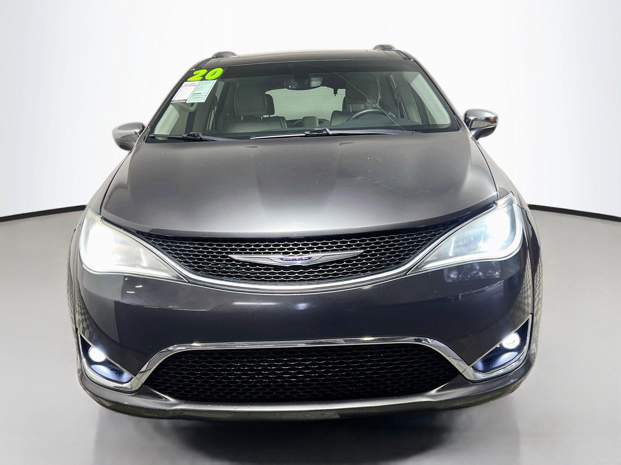 Used 2020 Chrysler Pacifica Limited FWD image 11