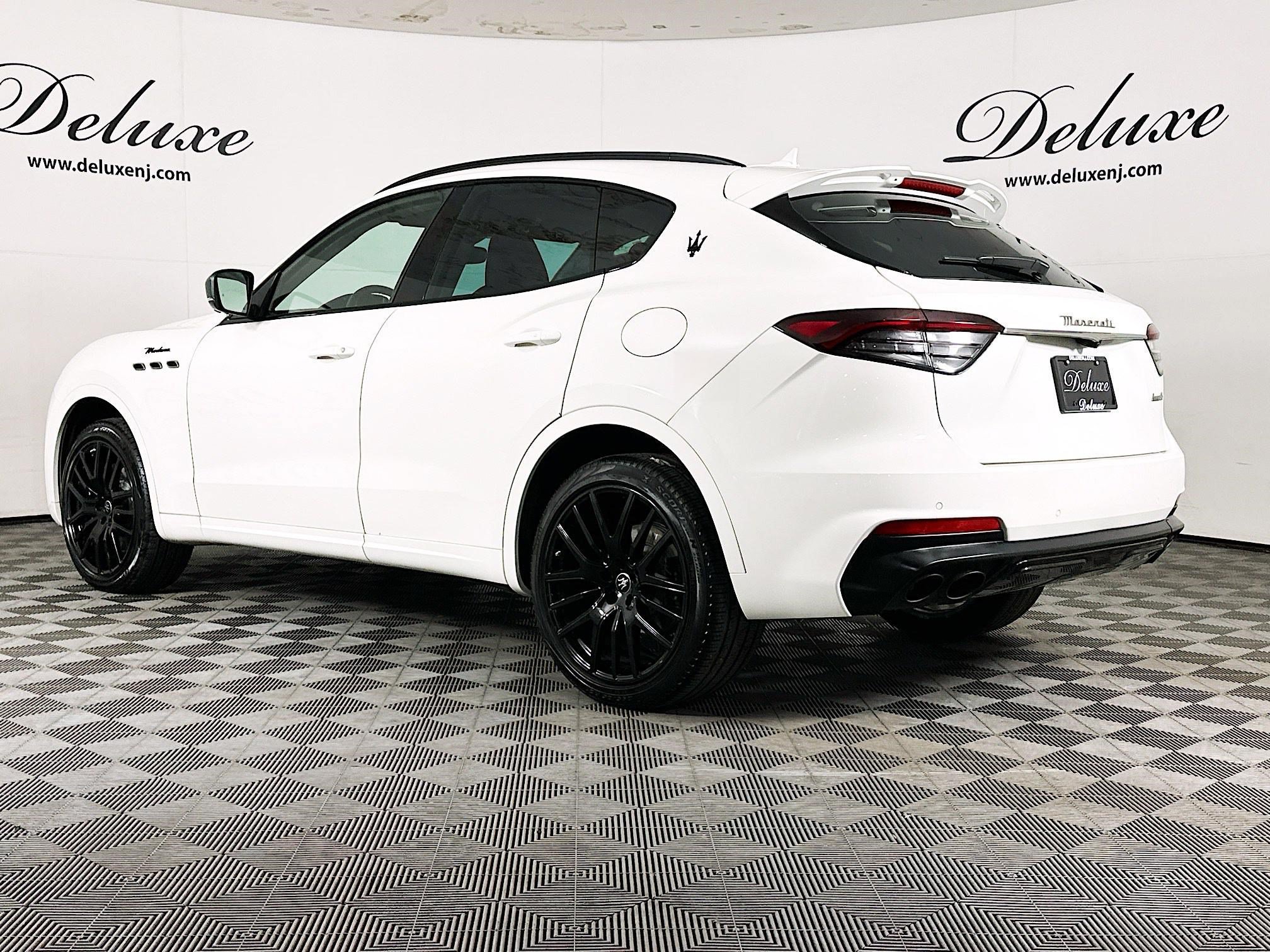 Used 2022 Maserati Levante Modena AWD/4WD image 4